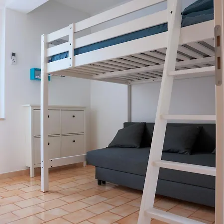 Apartment La Terrazza Sull'isola Modern With Sea View