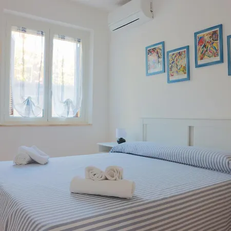 La Terrazza Sull'isola Modern With Sea View 아파트 *
